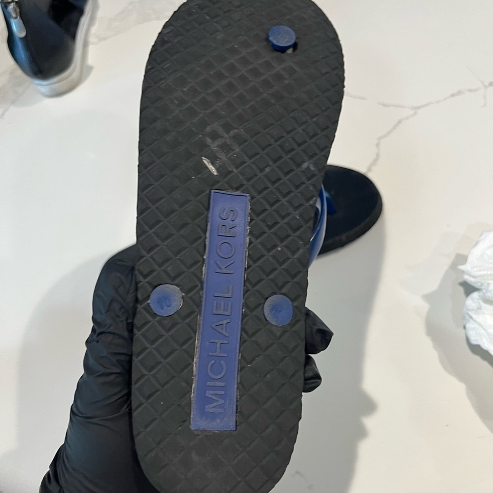 Michael Kors Black and Blue Flip Flops women’s 8.5 - Picture 5 of 6